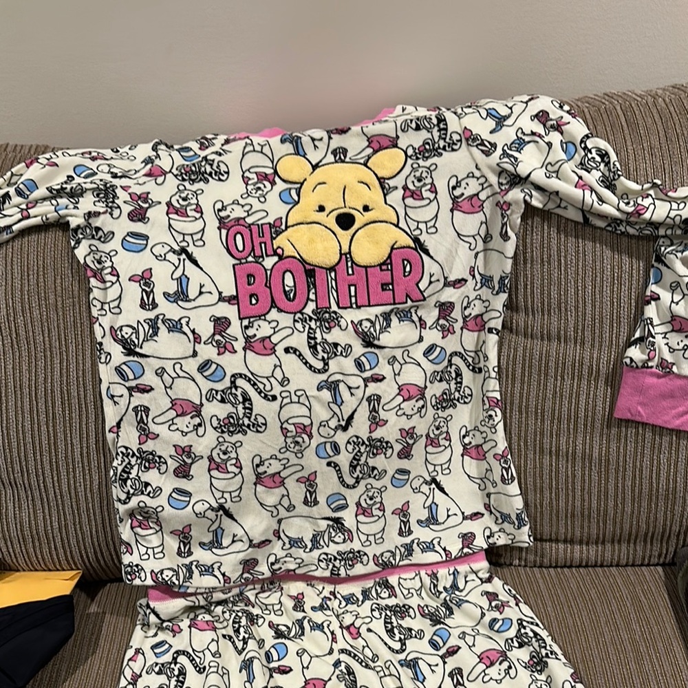 Disney Winnie the Pooh Women’s Velour Pajamas - Pink and White